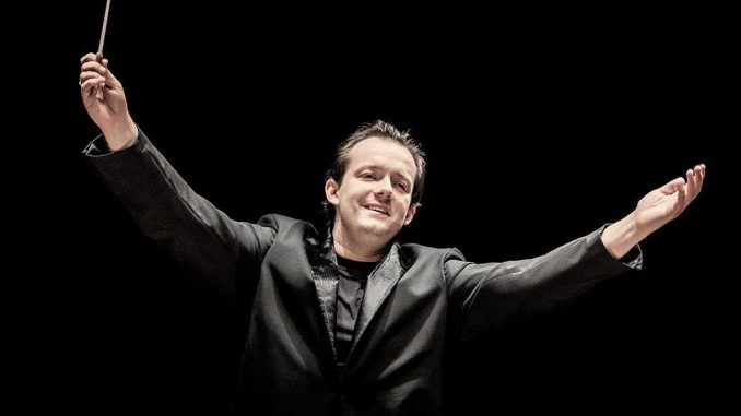 andris-nelsons-marco-borggreve